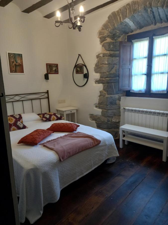 Hotel Dona Lola Izarra Exteriör bild