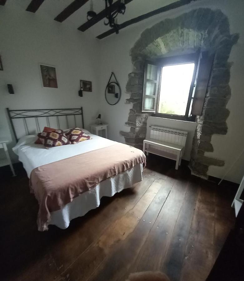 Hotel Dona Lola Izarra Exteriör bild